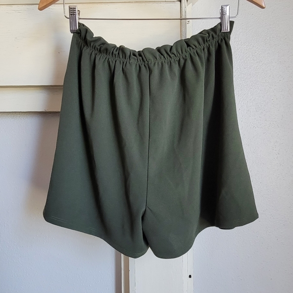 NWT AUTUMN SUNSET Olive Green Highwasted Paper Bag Shorts - Picture 6 of 11